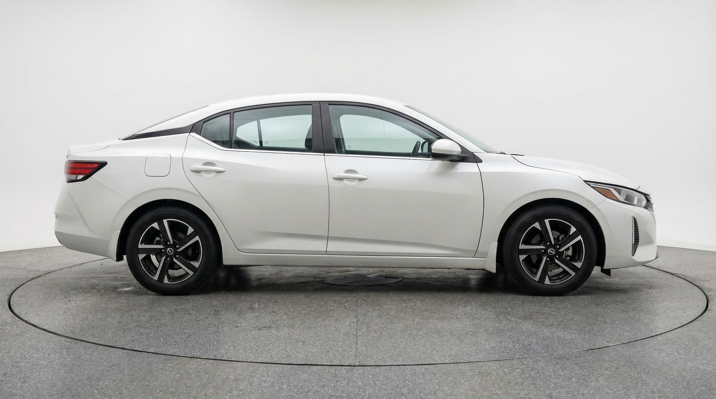 Thumbnail: 2025 Nissan Sentra - 8