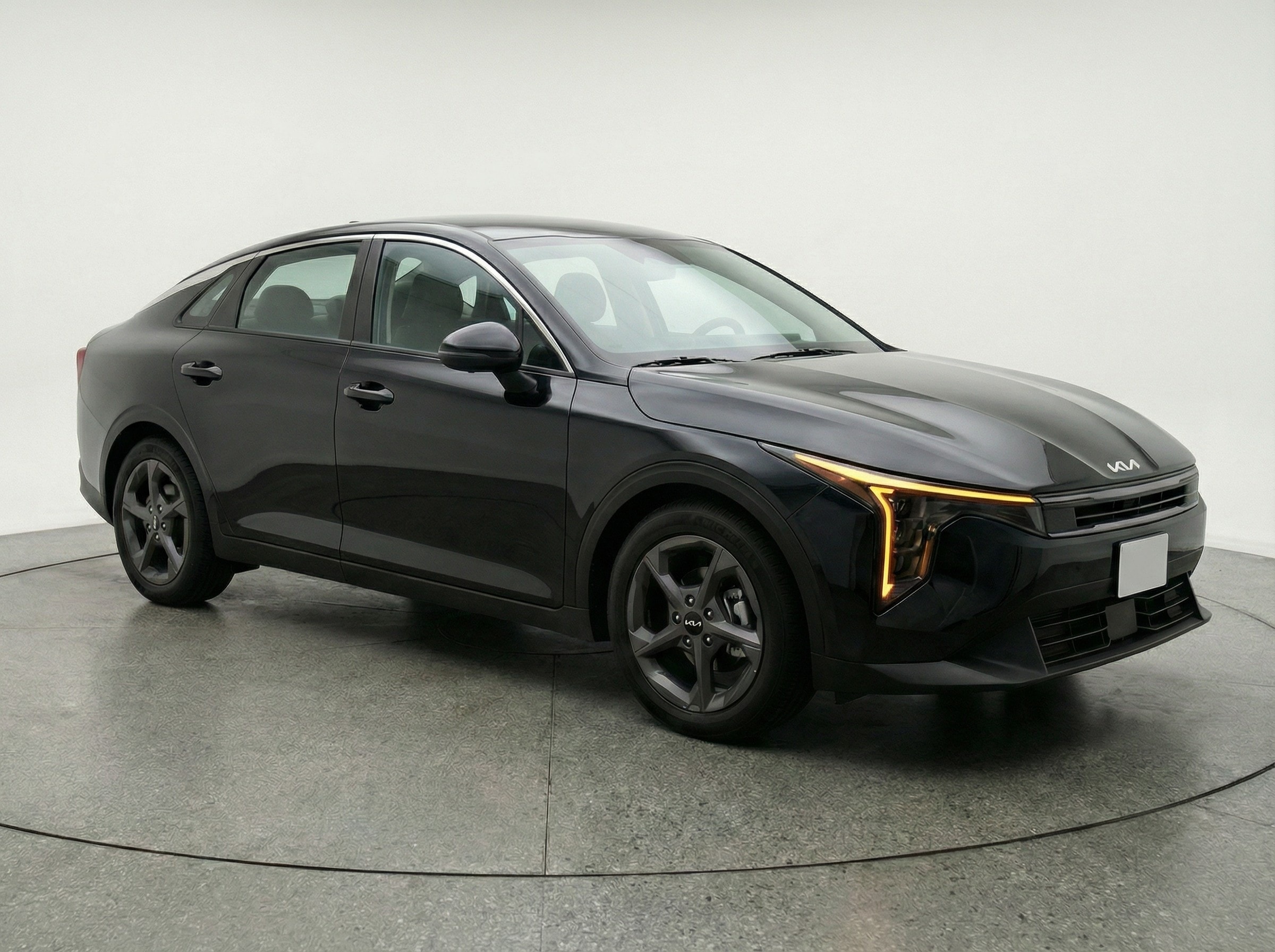 Thumbnail: 2025 Kia K4 - 1
