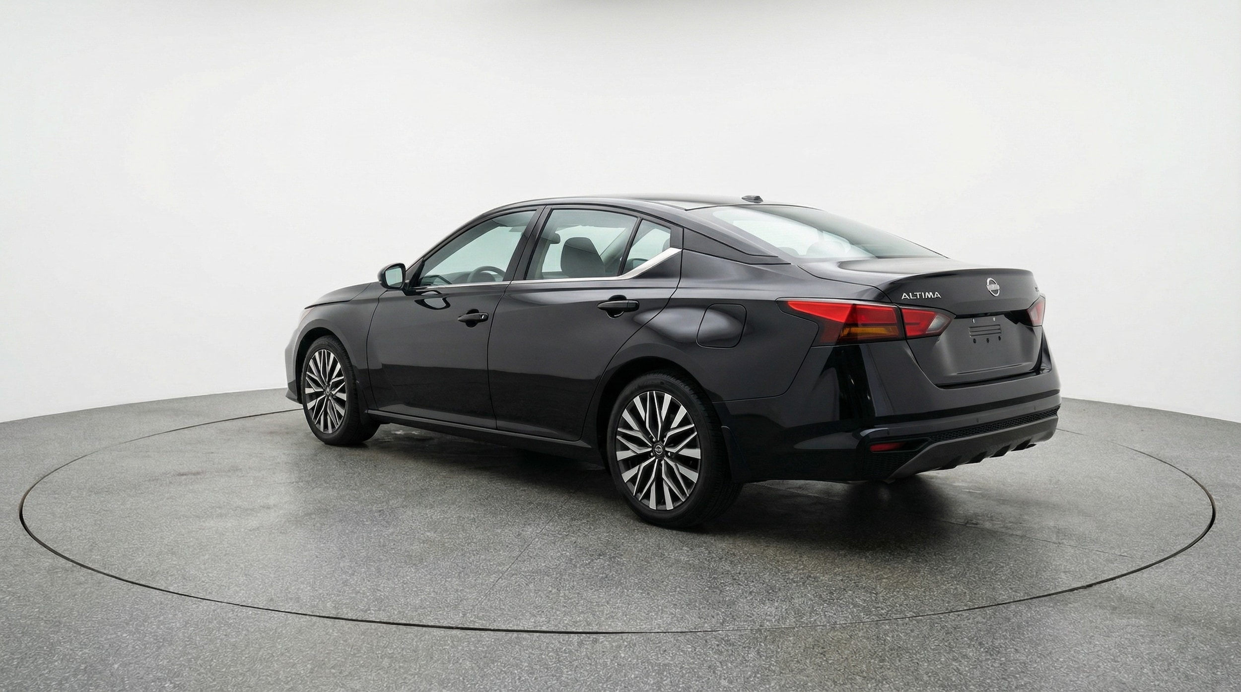 Thumbnail: 2025 Nissan Altima - 5