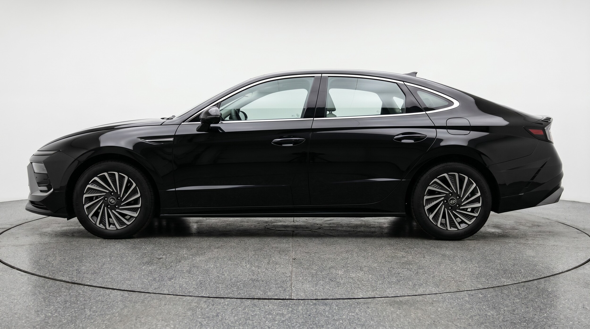 Thumbnail: 2025 Hyundai Sonata - 4