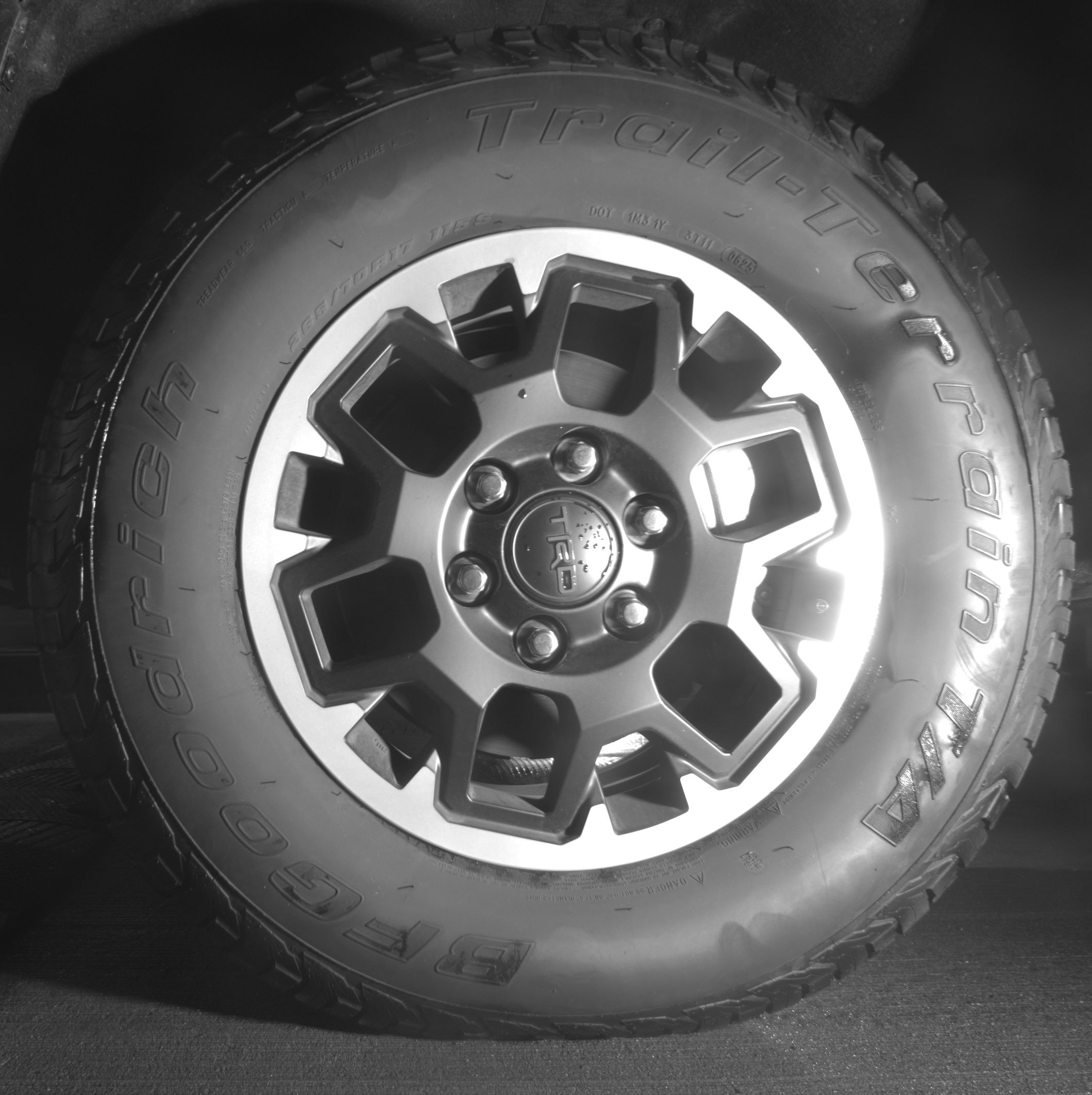 Thumbnail: 2025 Toyota Tacoma - 9