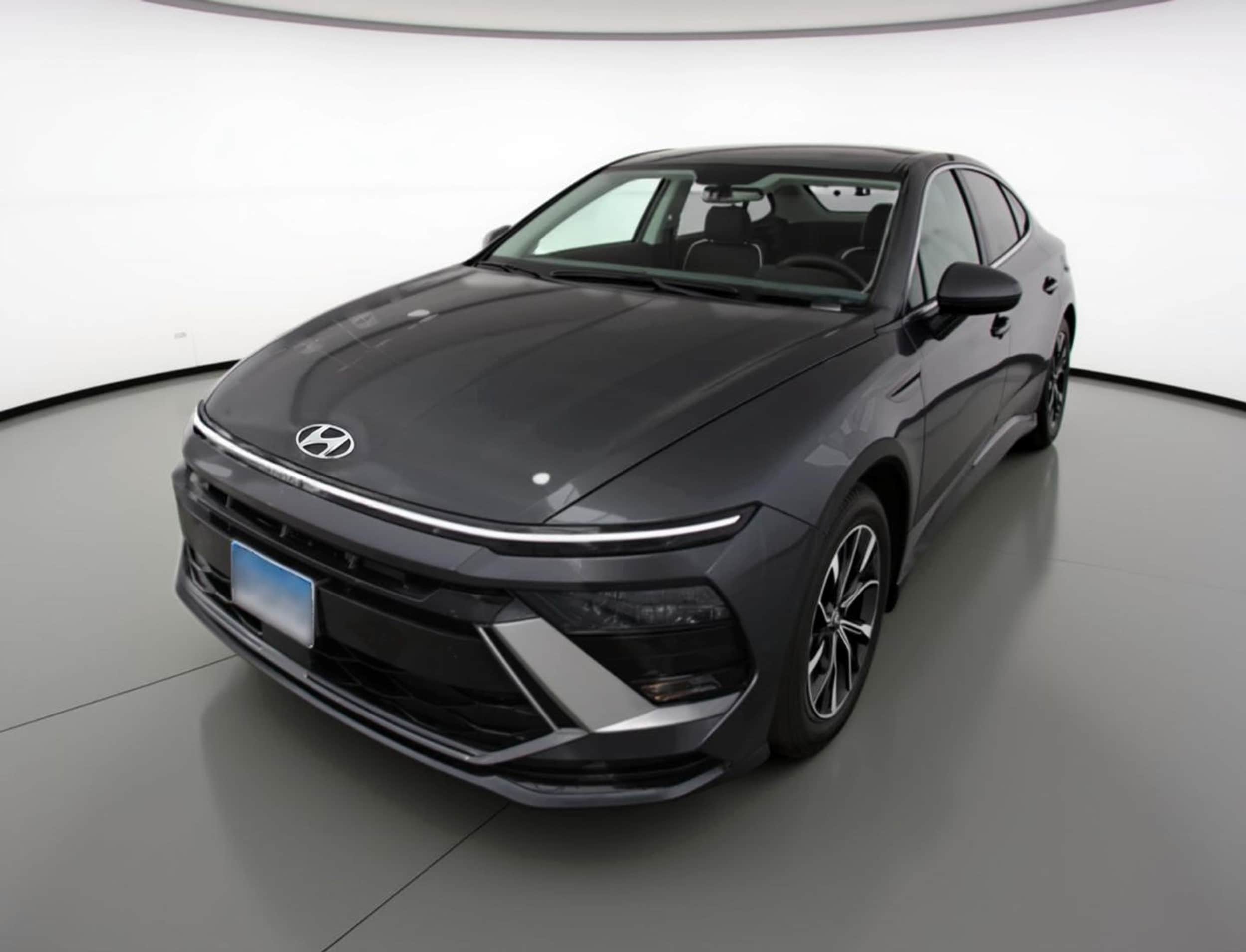 Thumbnail: 2025 Hyundai Sonata - 3