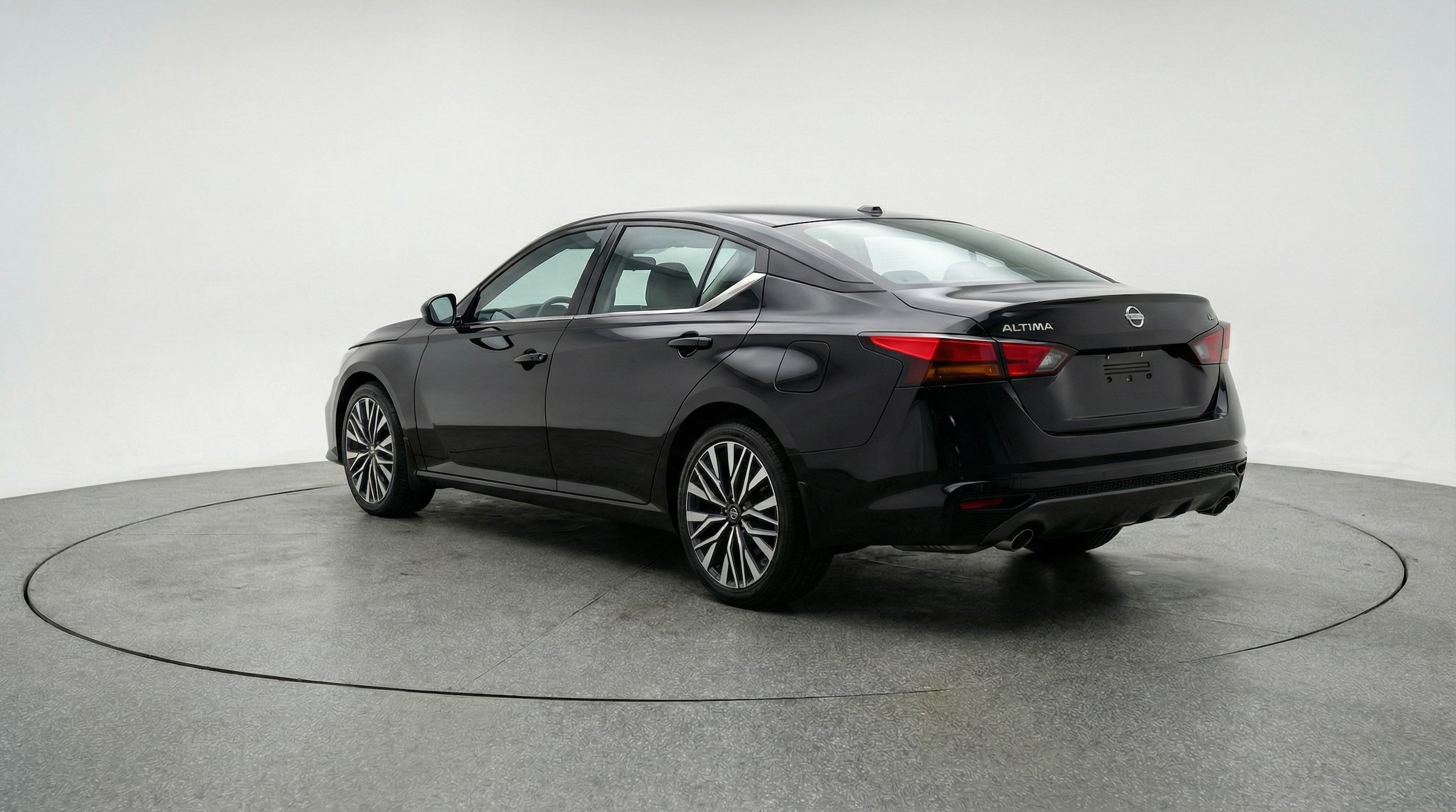 Thumbnail: 2025 Nissan Altima - 5