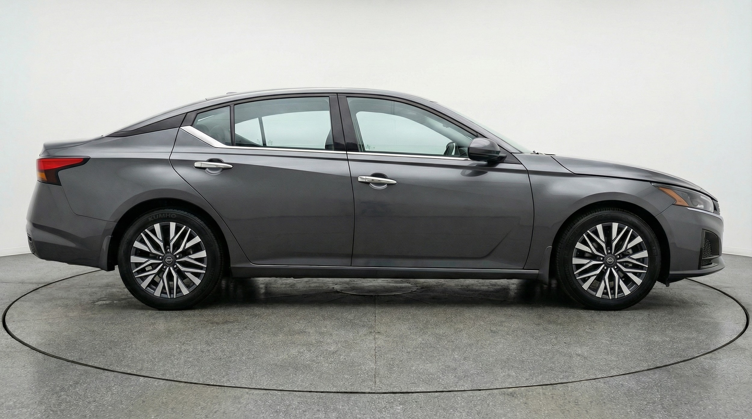 Thumbnail: 2025 Nissan Altima - 8