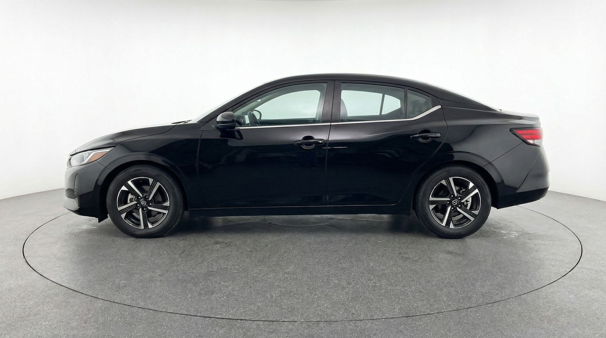 Thumbnail: 2025 Nissan Sentra - 4