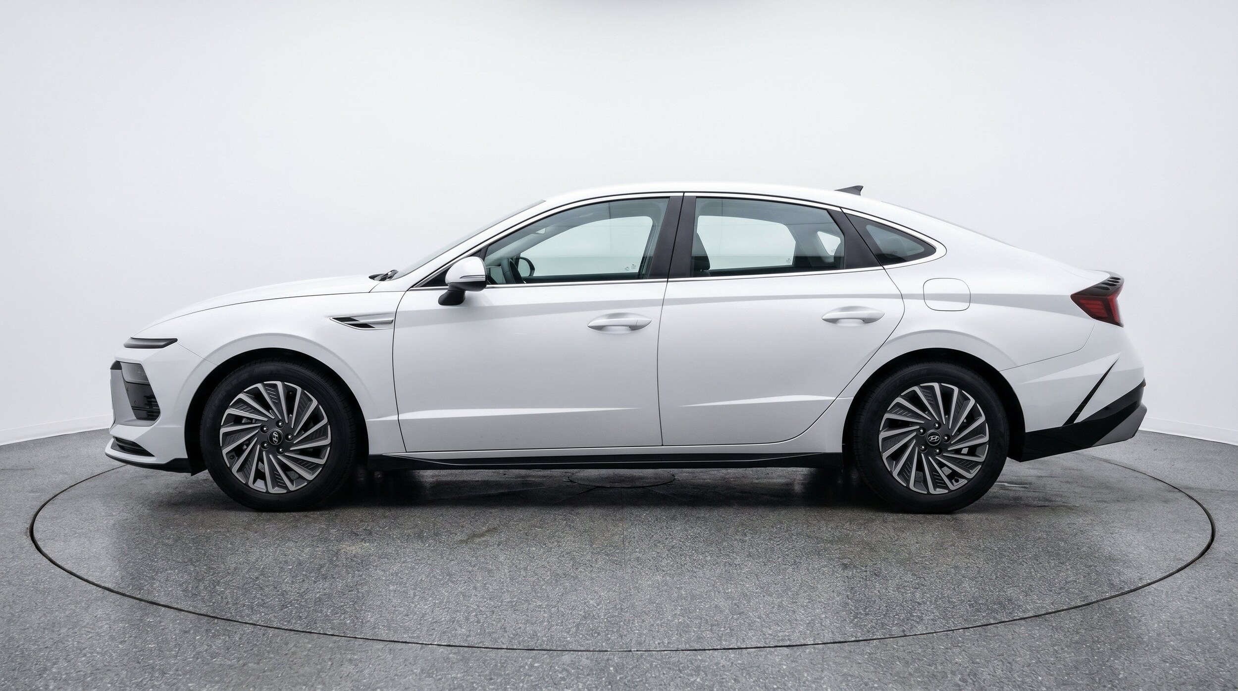 Thumbnail: 2025 Hyundai Sonata - 5
