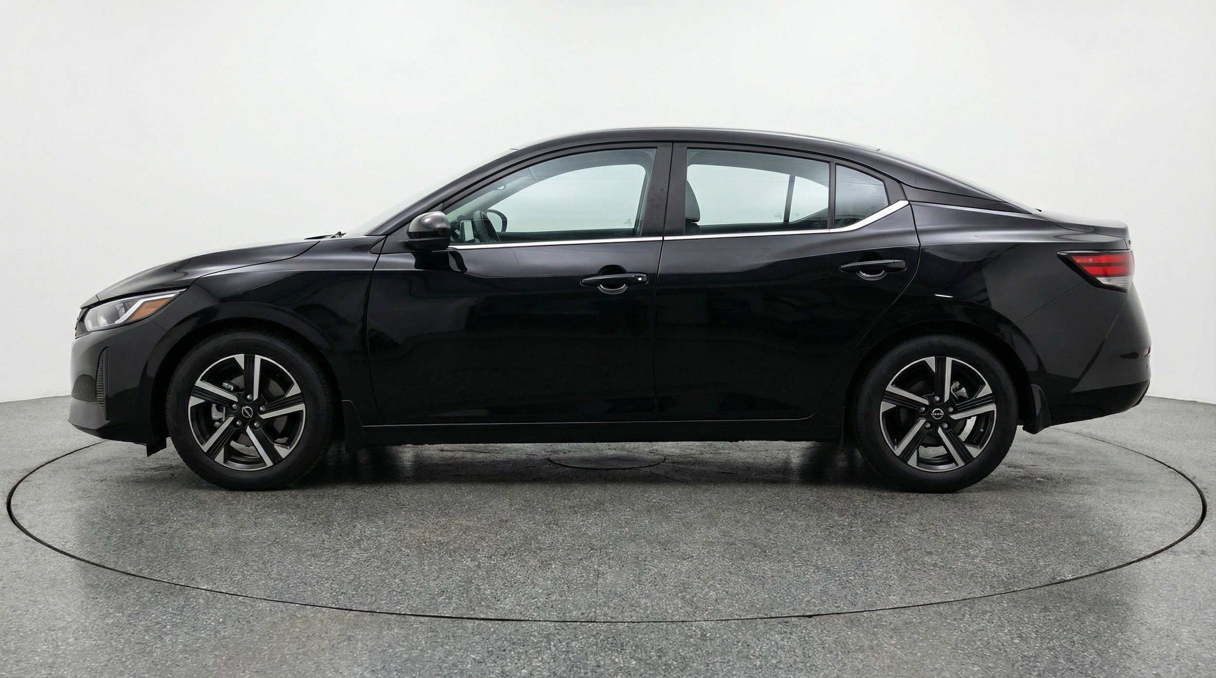 Thumbnail: 2025 Nissan Sentra - 5