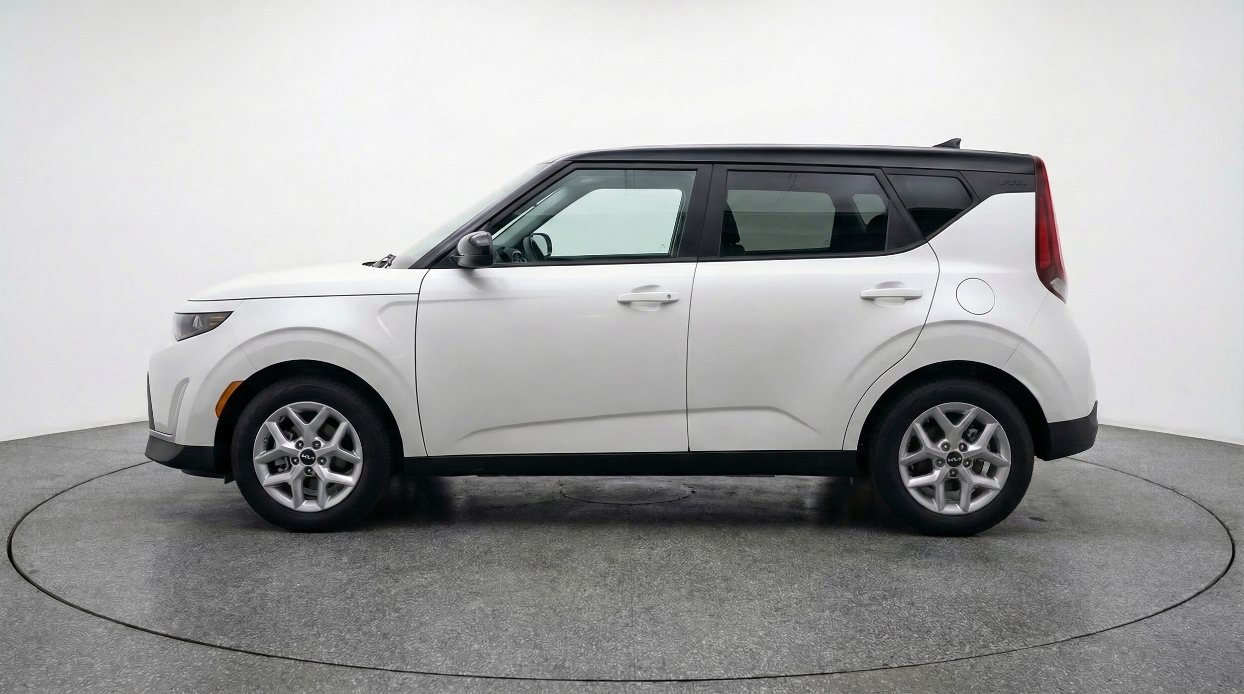 Thumbnail: 2025 Kia Soul - 4