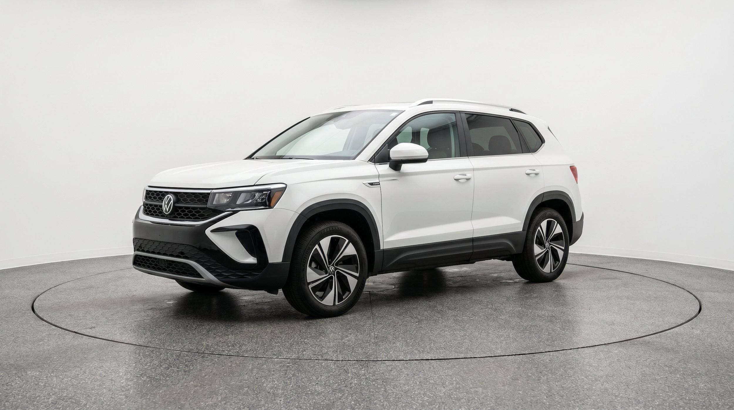 Thumbnail: 2026 Volkswagen Taos - 3