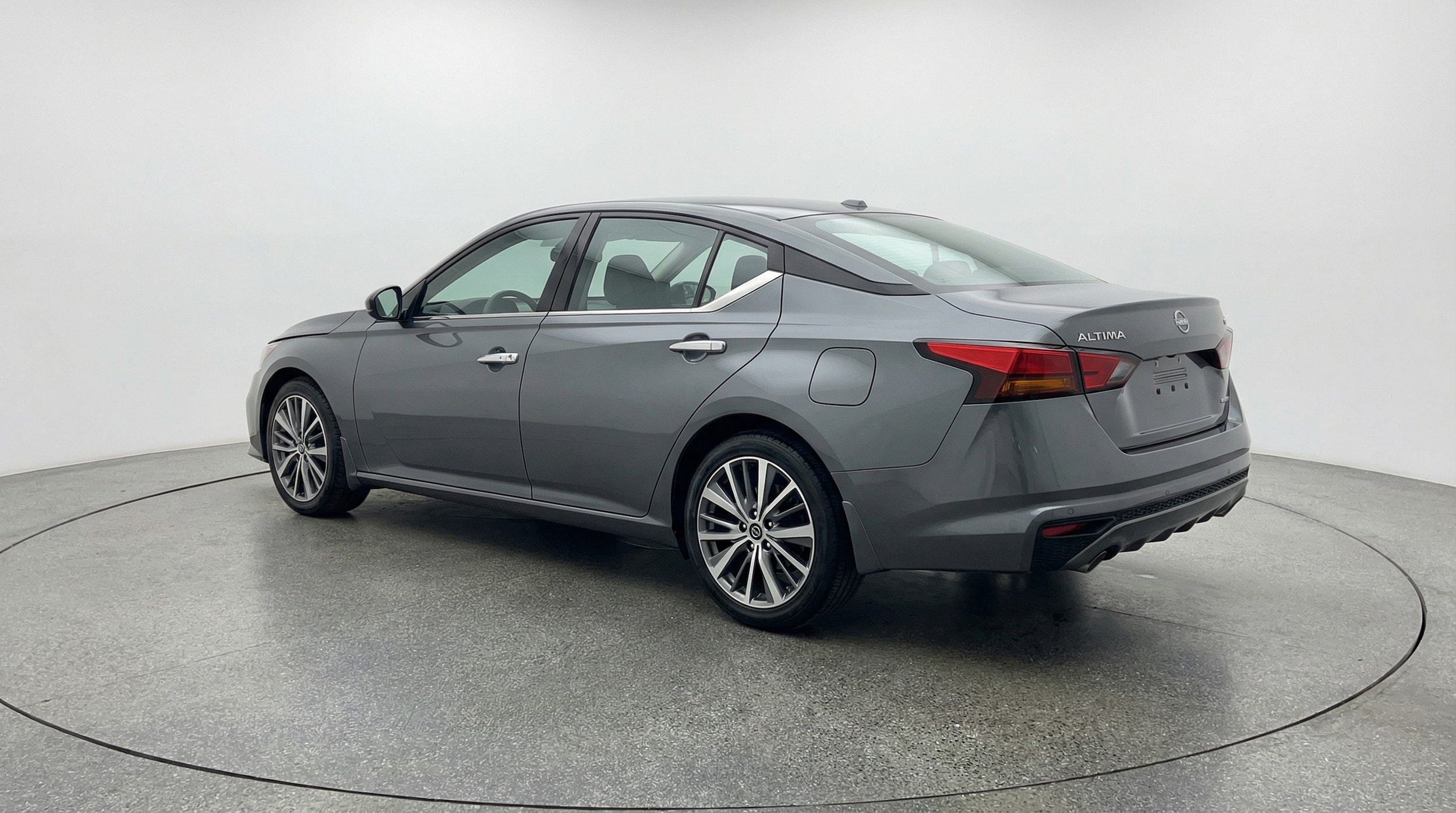 Thumbnail: 2025 Nissan Altima - 5