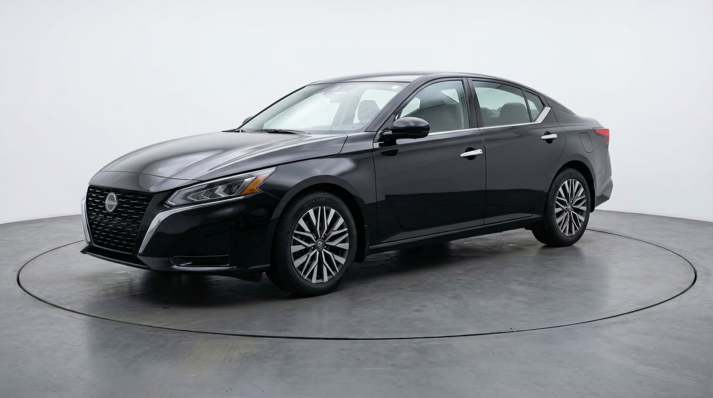 Thumbnail: 2025 Nissan Altima - 3