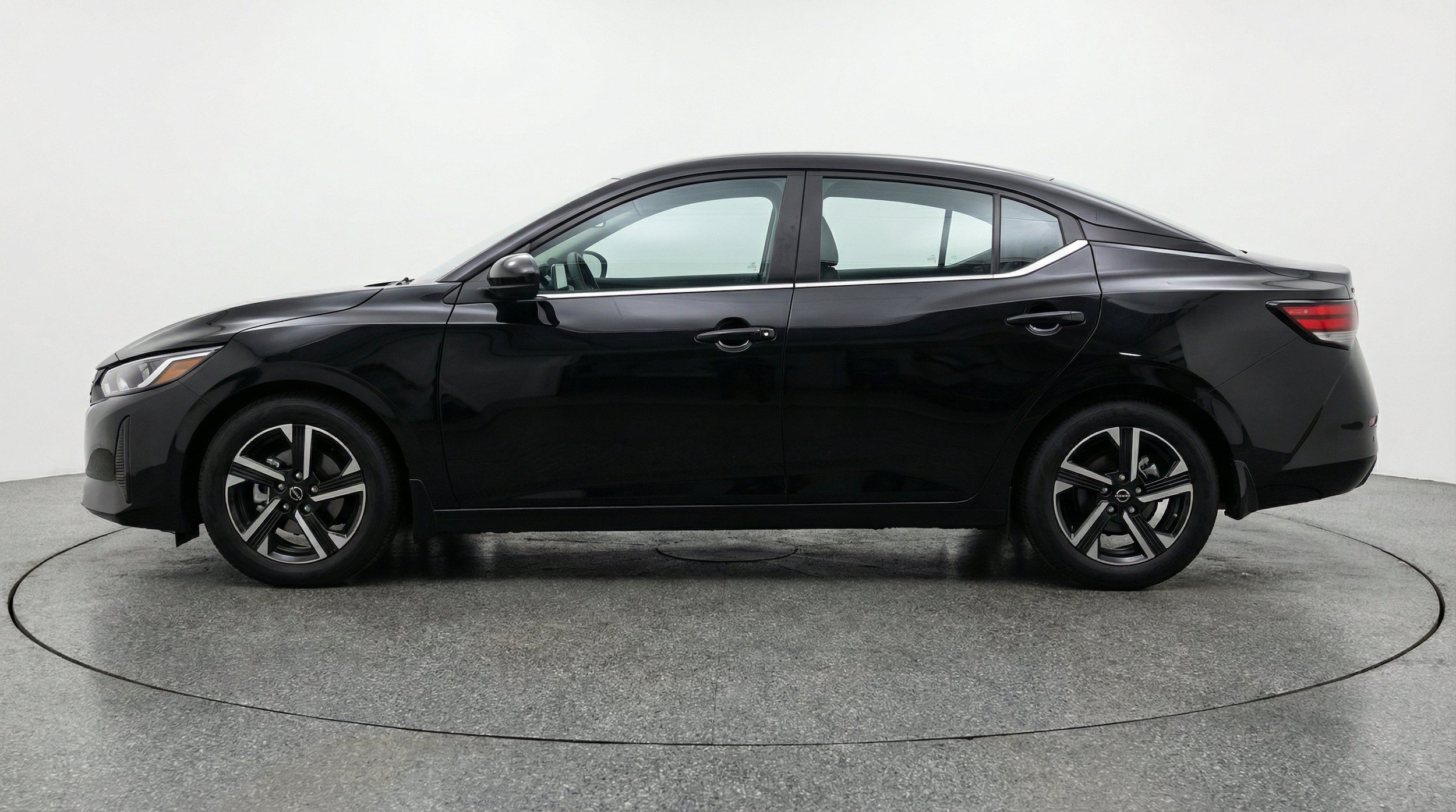 Thumbnail: 2025 Nissan Sentra - 5