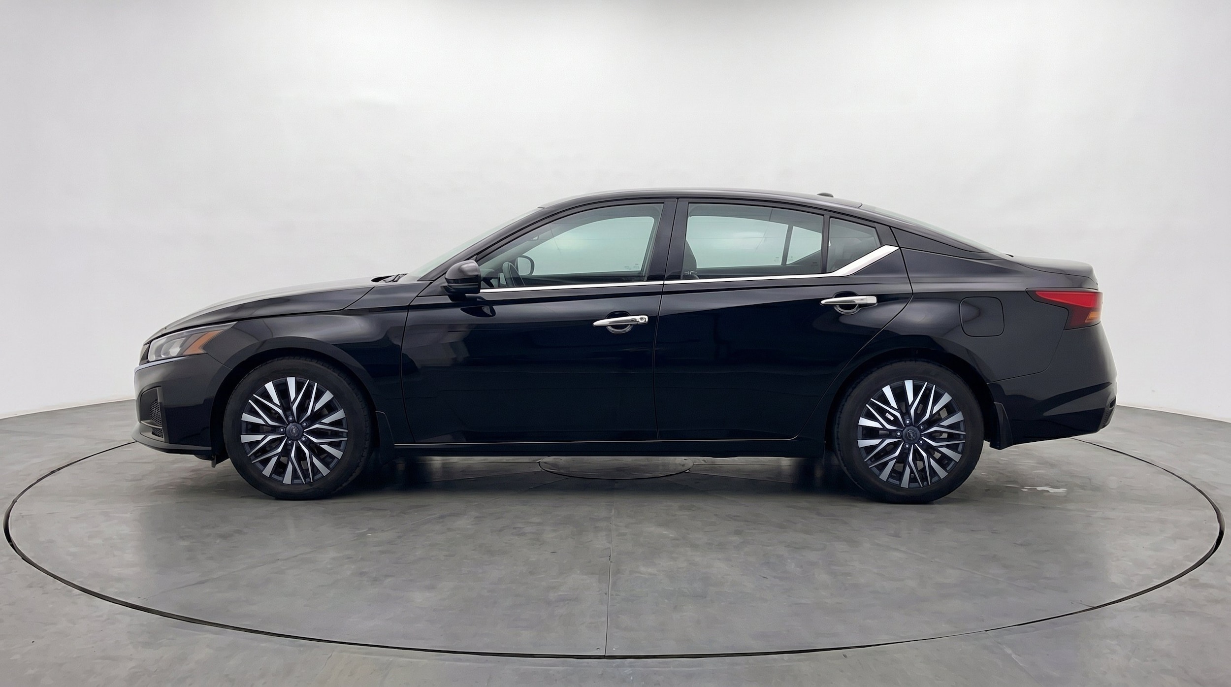 Thumbnail: 2026 Nissan Altima - 5