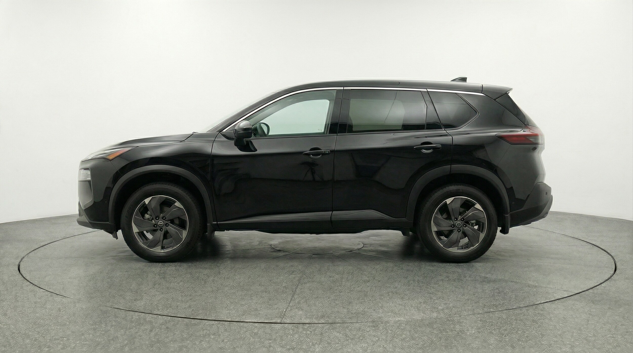 Thumbnail: 2025 Nissan Rogue - 4