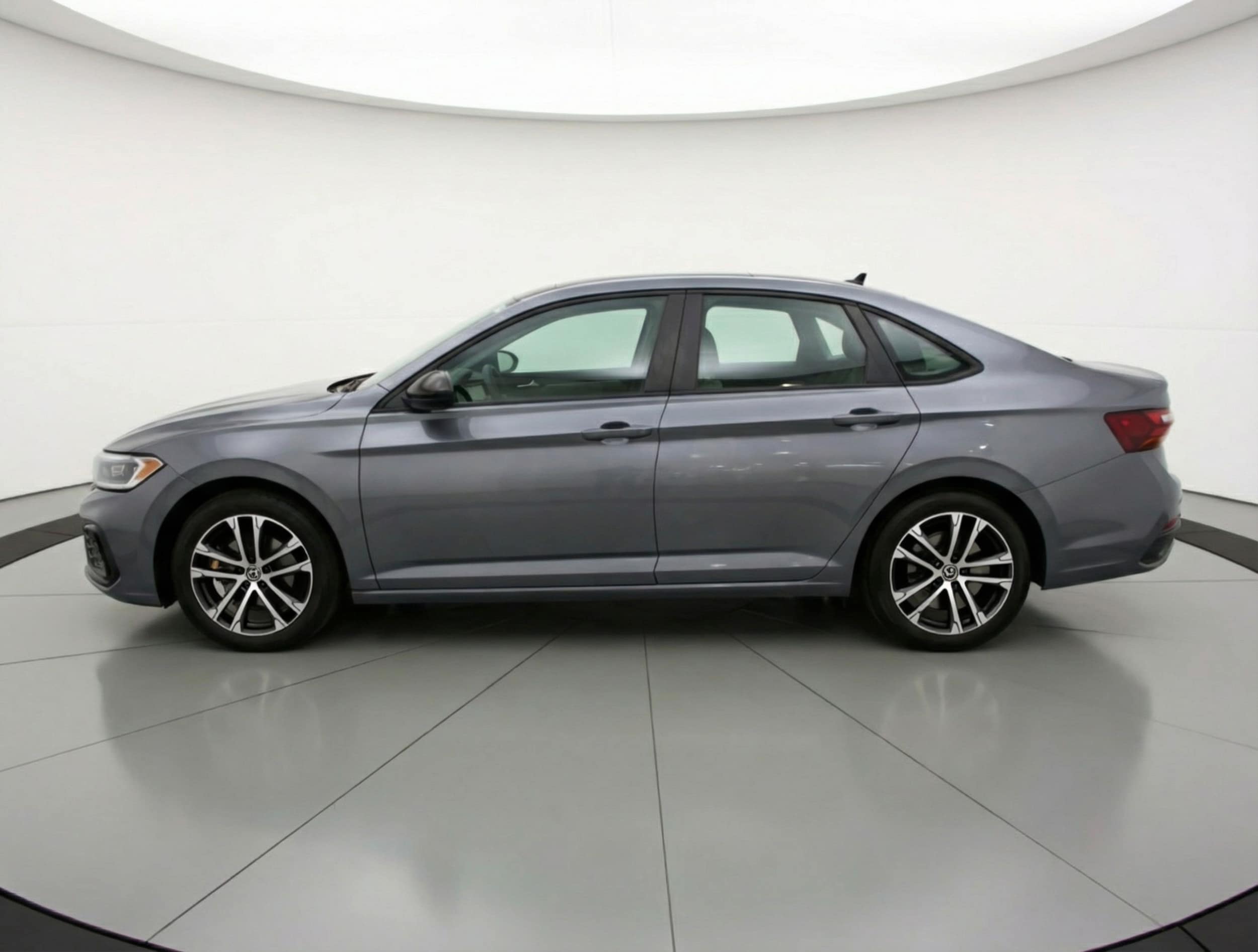 Thumbnail: 2025 Volkswagen Jetta - 4