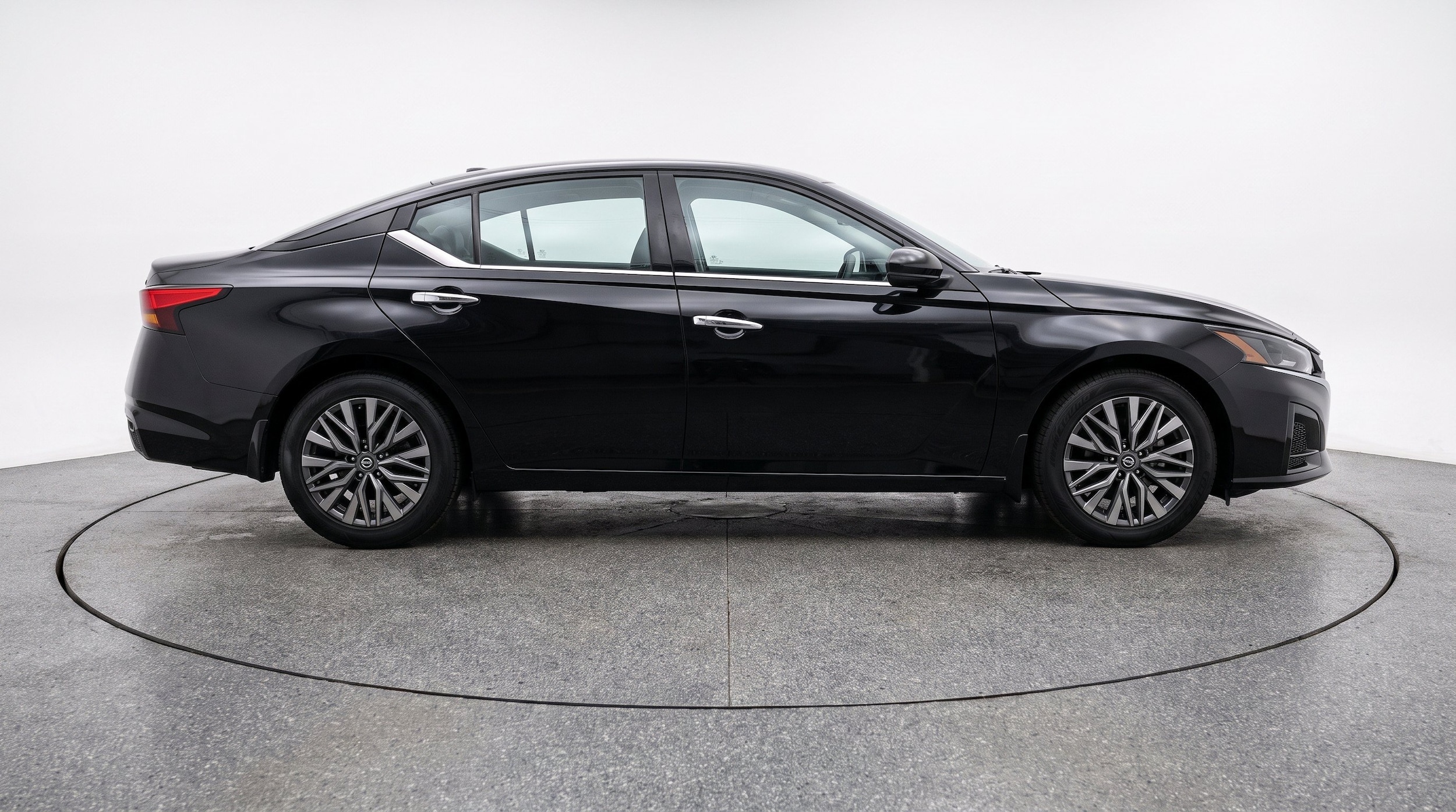 Thumbnail: 2025 Nissan Altima - 11
