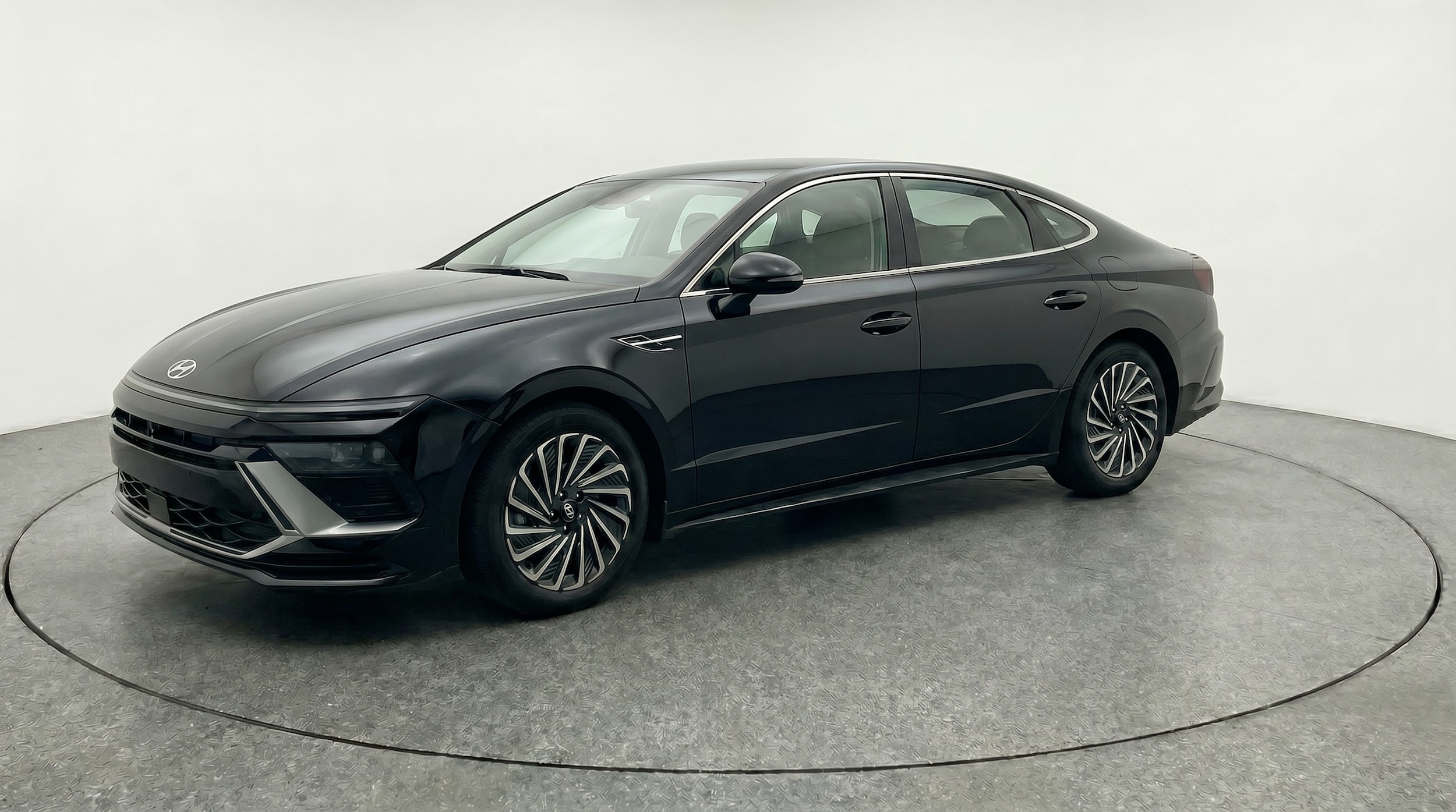 Thumbnail: 2025 Hyundai Sonata - 3
