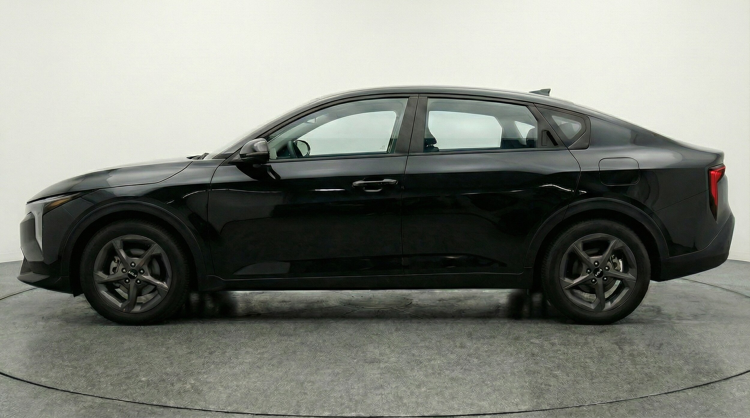 Thumbnail: 2025 Kia K4 - 4