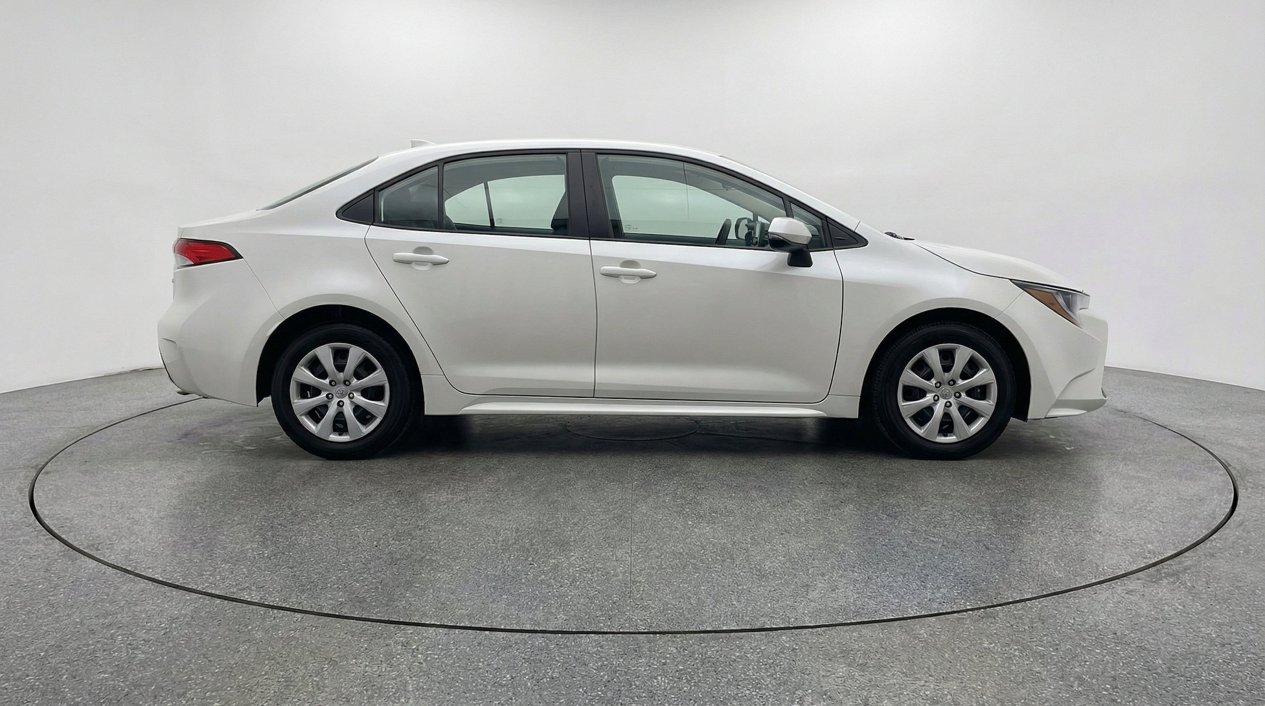 Thumbnail: 2025 Toyota Corolla - 11