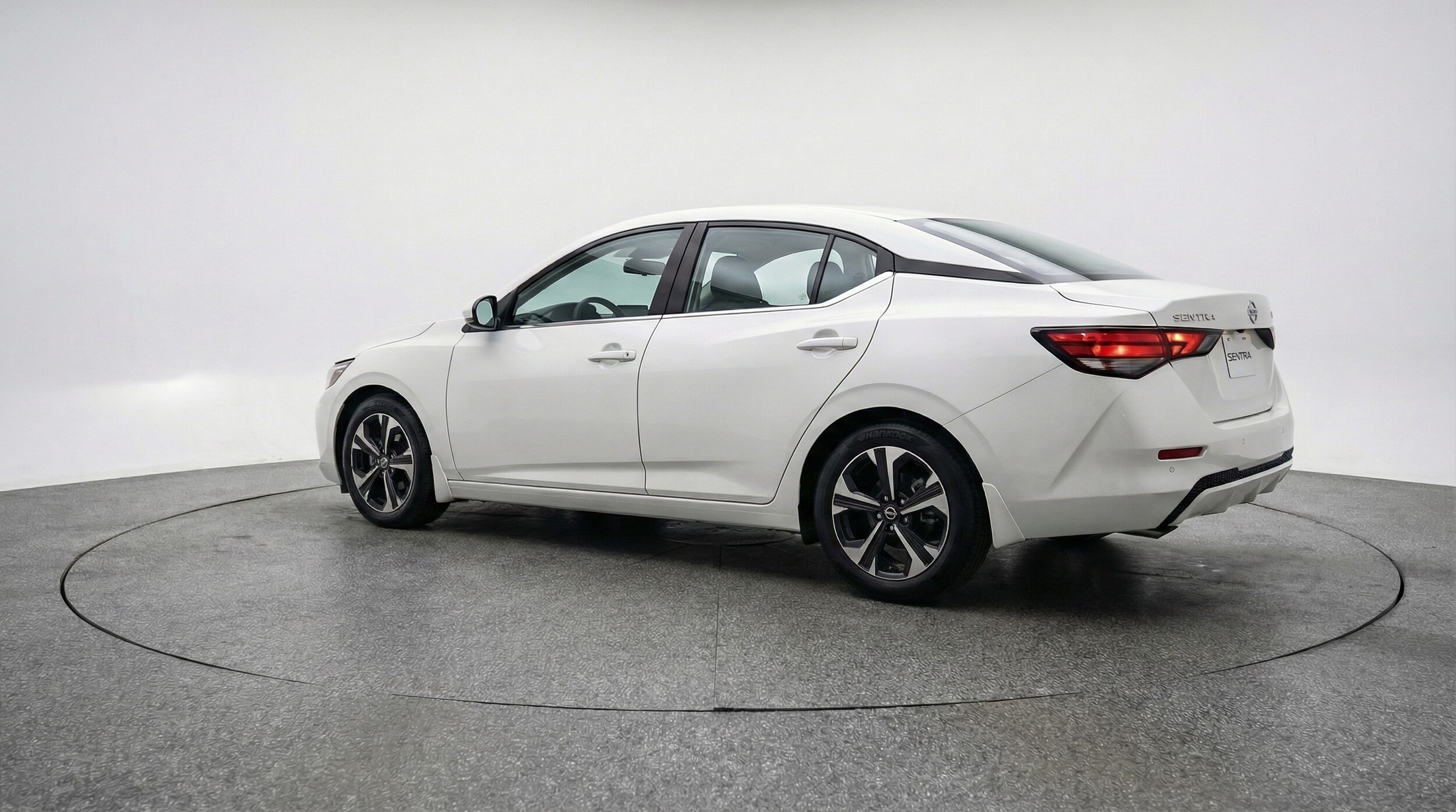 Thumbnail: 2025 Nissan Sentra - 5