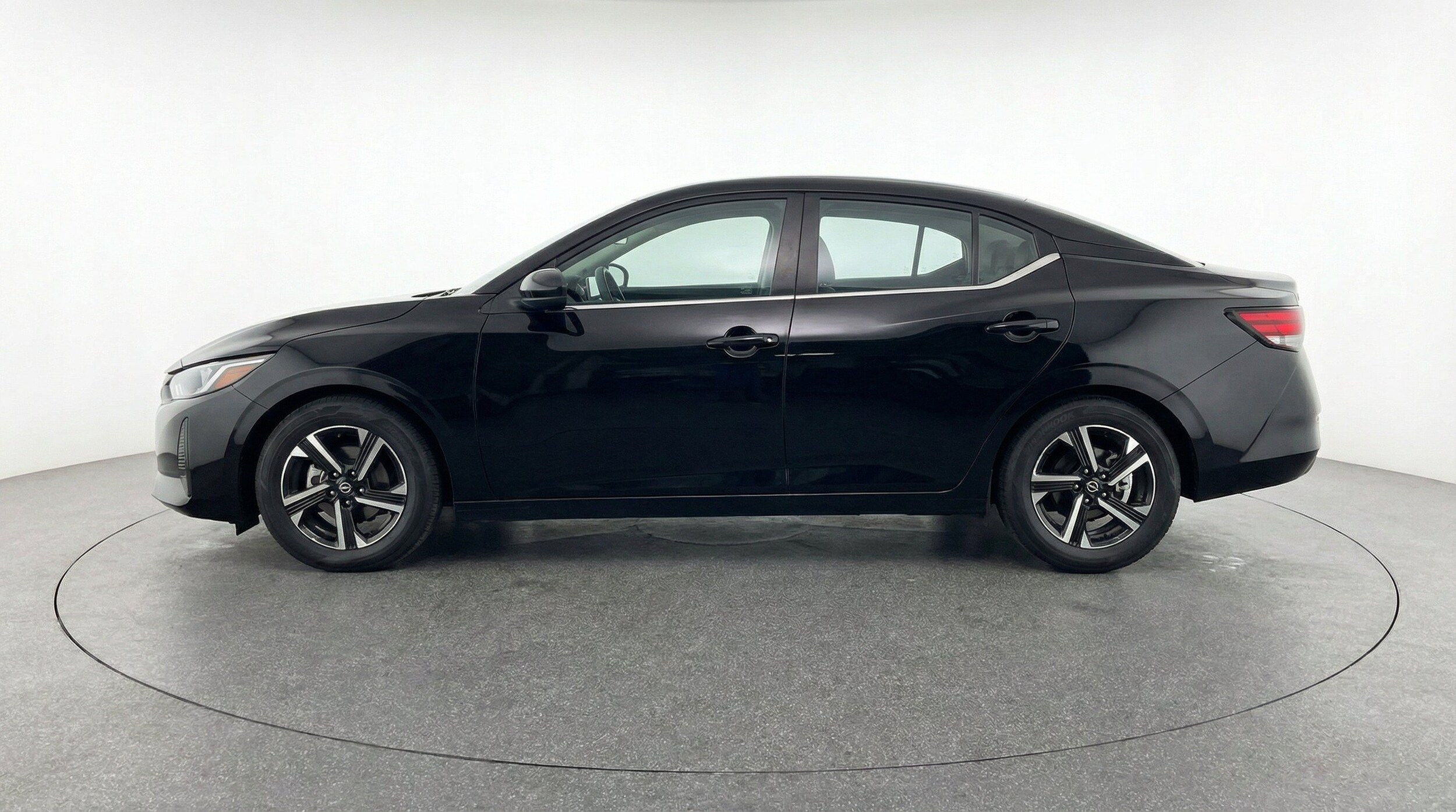 Thumbnail: 2025 Nissan Sentra - 5