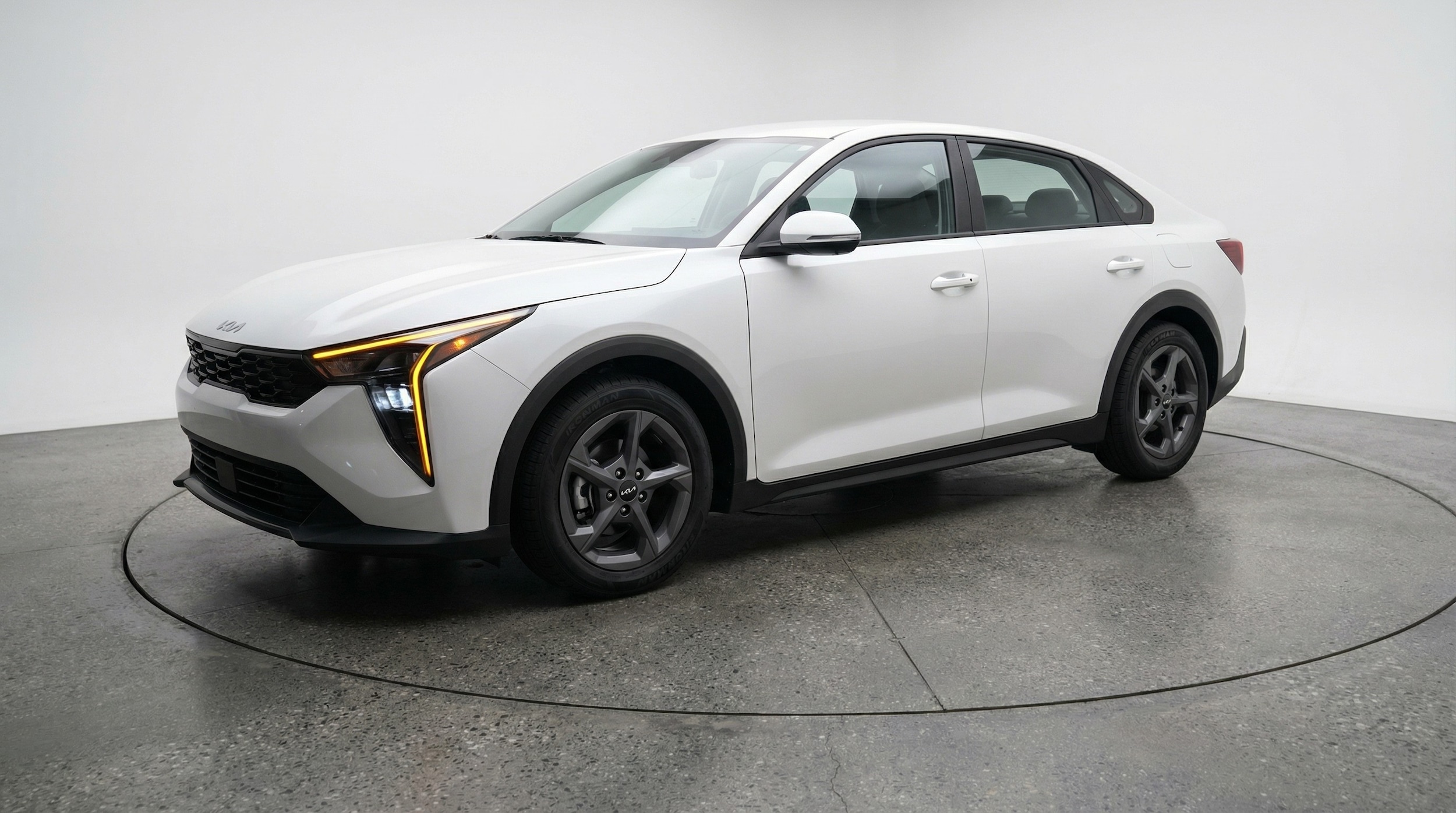 Thumbnail: 2025 Kia K4 - 3