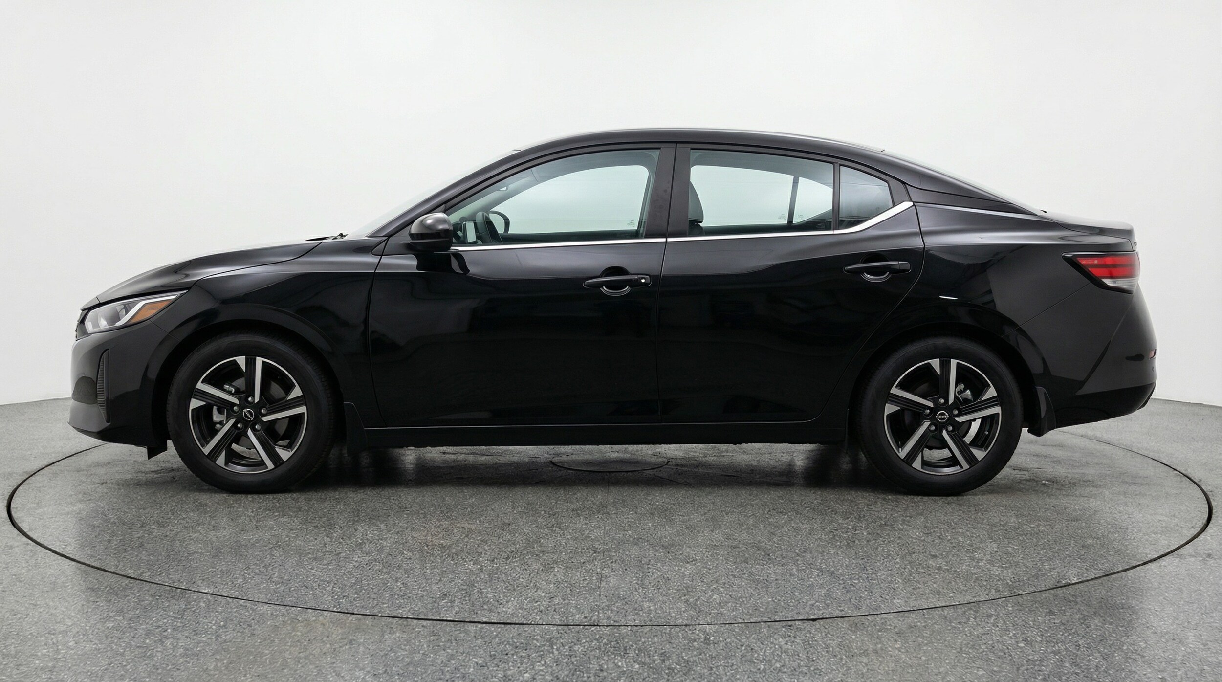 Thumbnail: 2025 Nissan Sentra - 4