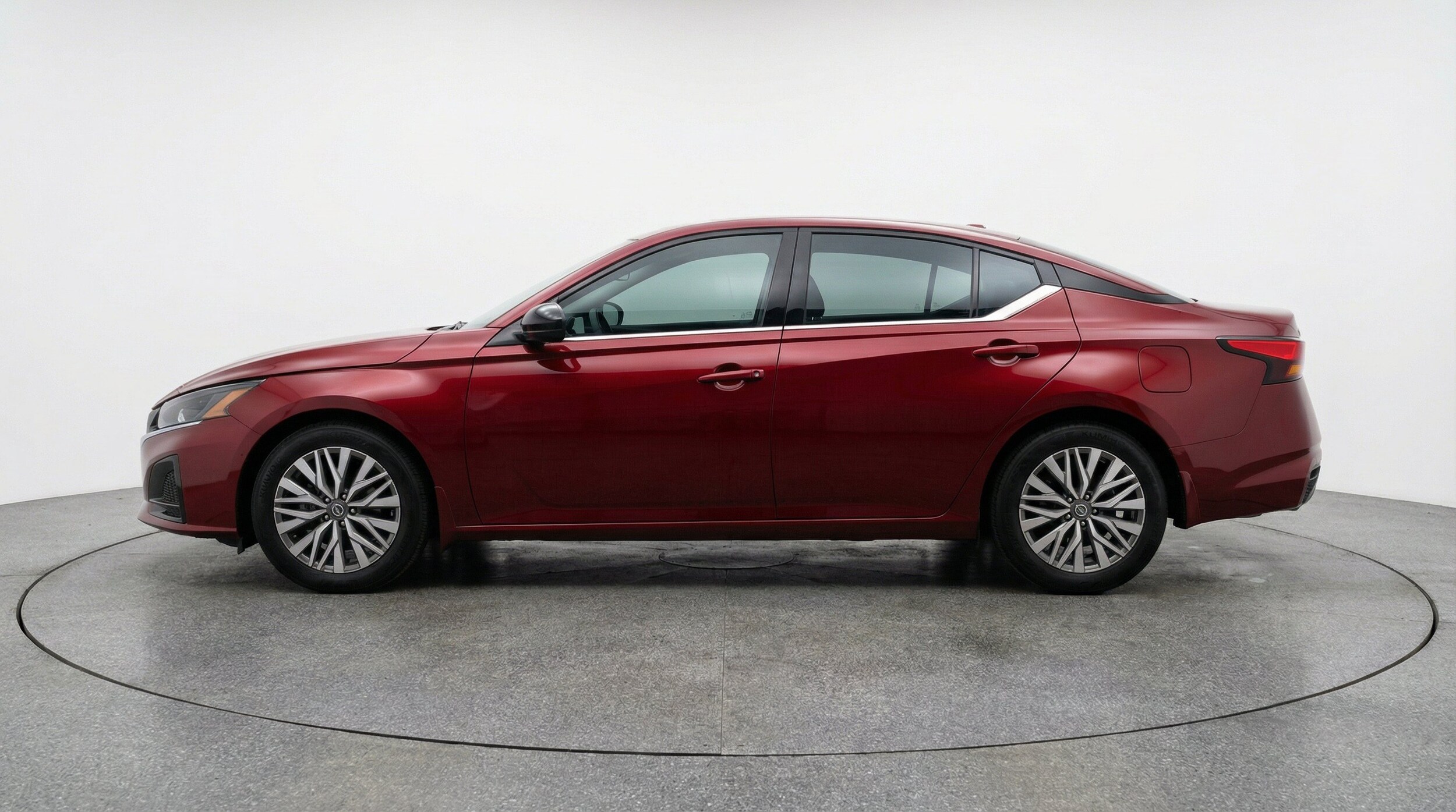 Thumbnail: 2025 Nissan Altima - 5