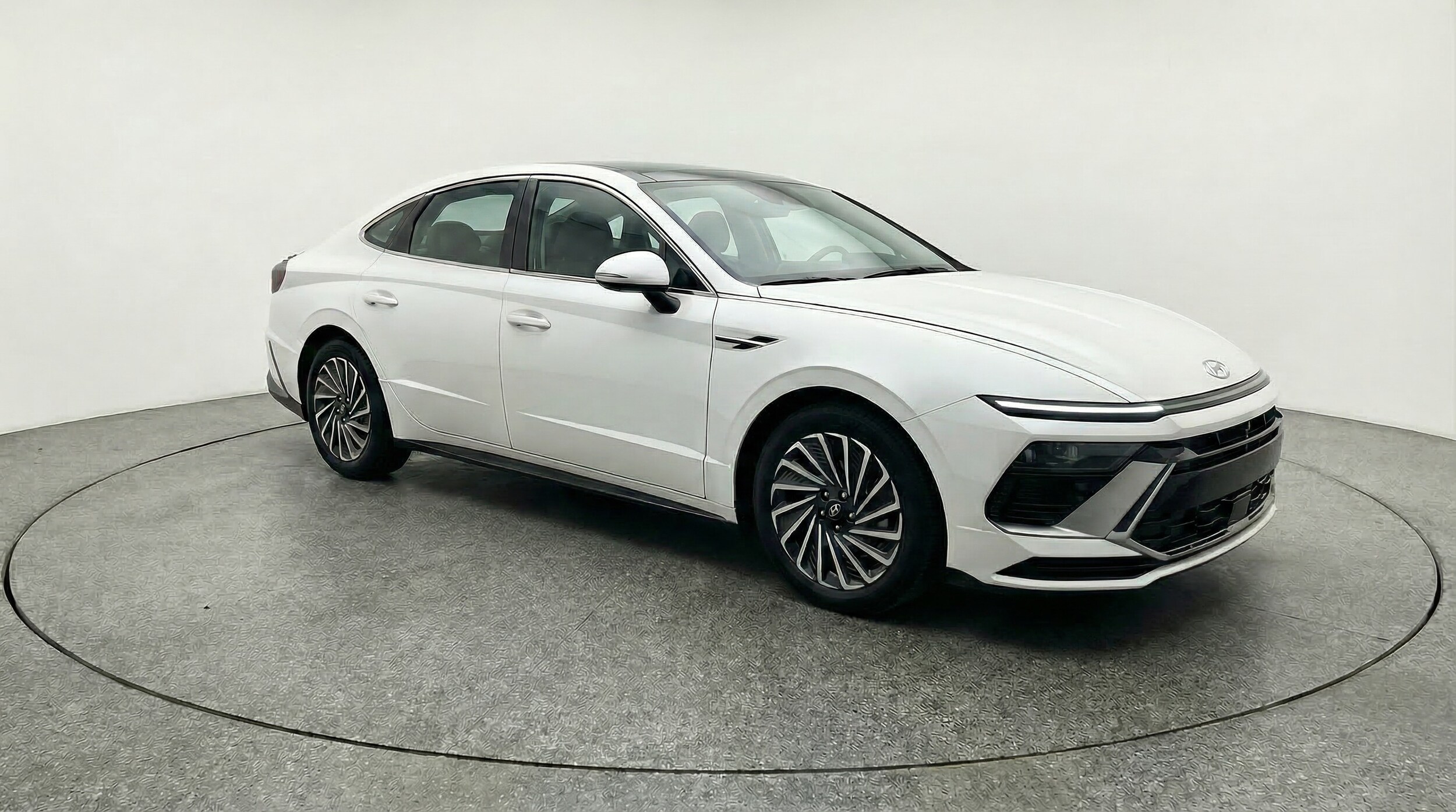 Thumbnail: 2025 Hyundai Sonata - 1