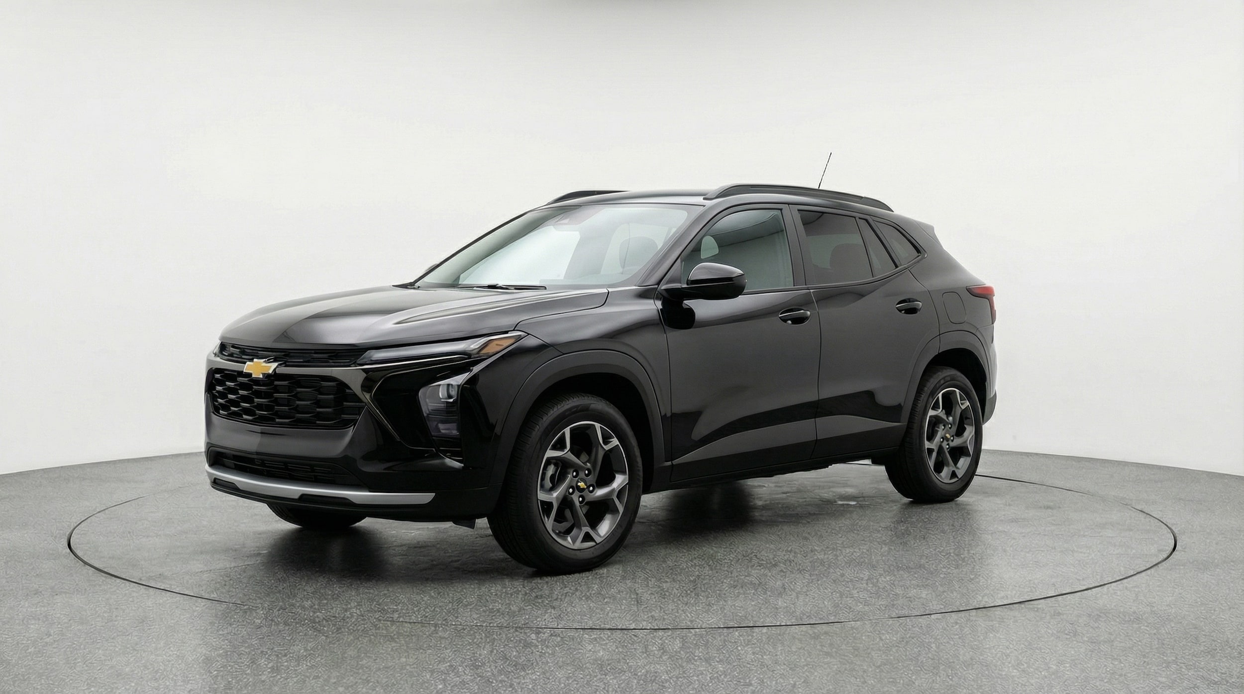 Thumbnail: 2025 Chevrolet Trax - 3