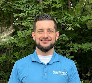 Staff member Shane Hannah from ID_89e717