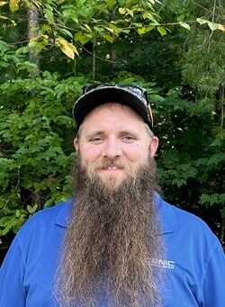 Staff member Floyd Hardy from ID_89e717