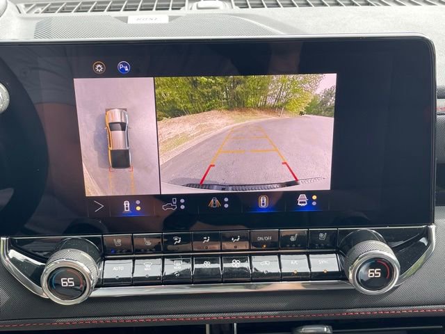 2025 Chevrolet Colorado Z71 - Photo 12