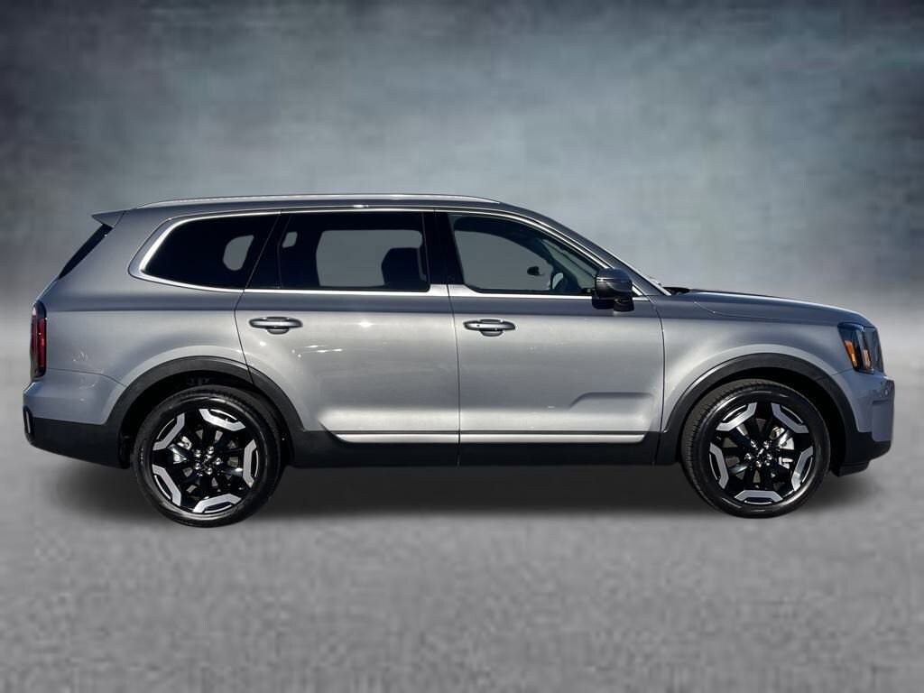 Used 2025 Kia Telluride EX SUV