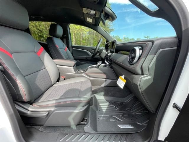 2025 Chevrolet Colorado Z71 - Photo 23