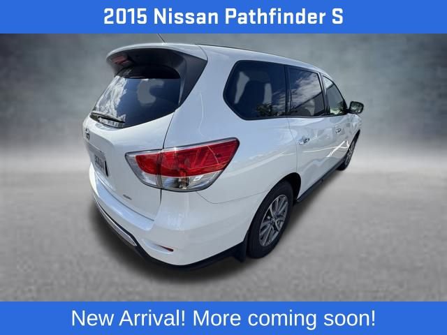2015 Nissan Pathfinder S photo 4