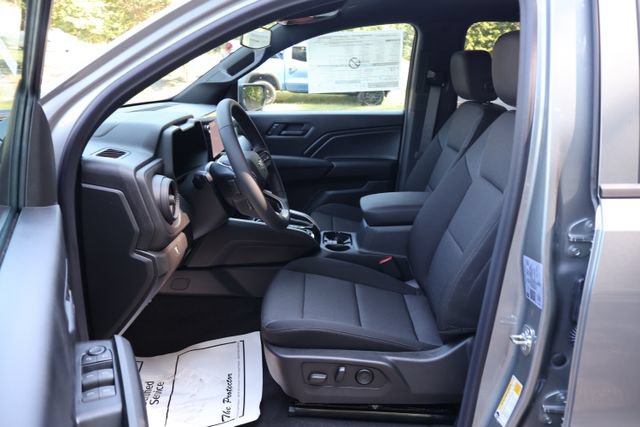 2026 Chevrolet Colorado Work Truck - Photo 17
