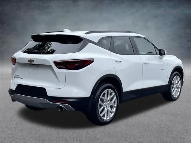 2025 Chevrolet Blazer 3LT photo 2