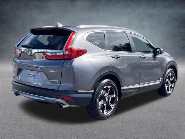2017 Honda CR-V Touring photo 3