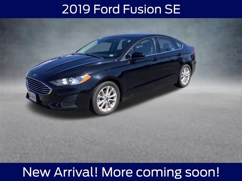 2019 Ford Fusion SE photo 4