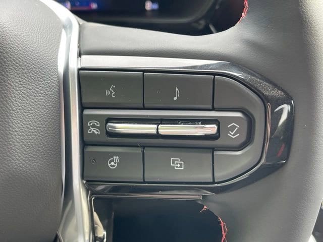 2025 Chevrolet Colorado Z71 - Photo 7