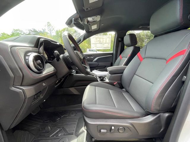 2025 Chevrolet Colorado Z71 - Photo 17