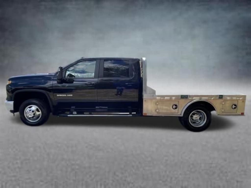 Used 2024 Chevrolet Silverado 3500 HD Chassis Cab LT Truck Crew Cab