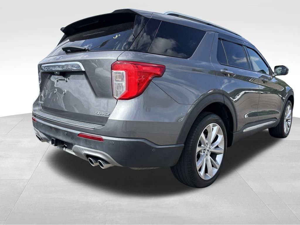 2022 Ford Explorer Platinum photo 4