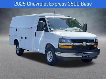 2025 Chevrolet Express Cutaway 3500 1WT Cutaway Van