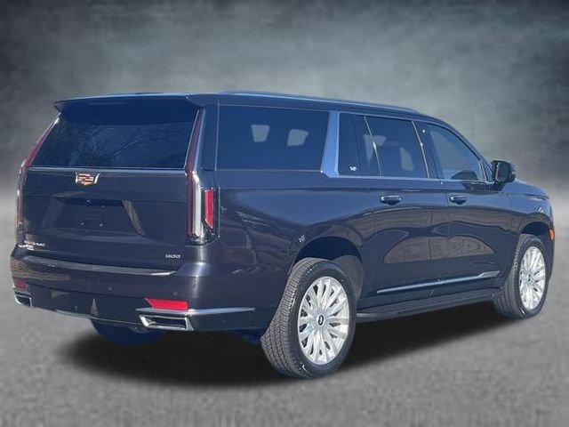2024 Cadillac Escalade ESV Luxury photo 3