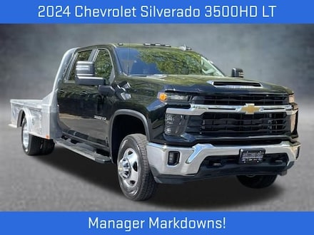 2024 Chevrolet Silverado 3500 HD Chassis Cab LT Truck Crew Cab