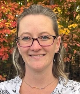 Staff member JESSICA DELP from bf0f05683701