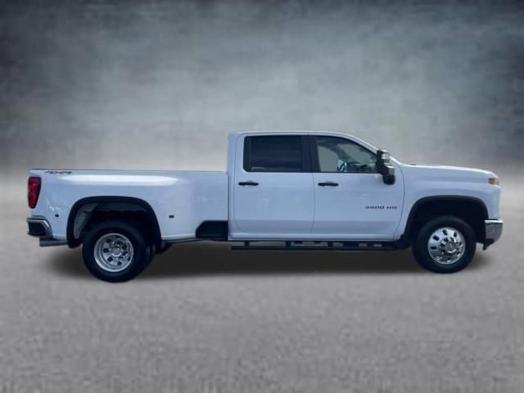 Used 2025 Chevrolet Silverado 3500 HD WT DRW Truck Crew Cab