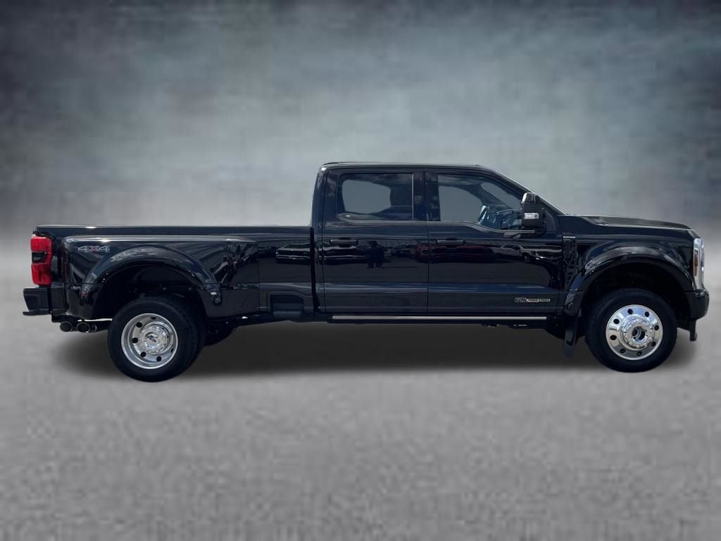 Used 2025 Ford Super Duty F-450 DRW XL Truck Crew Cab